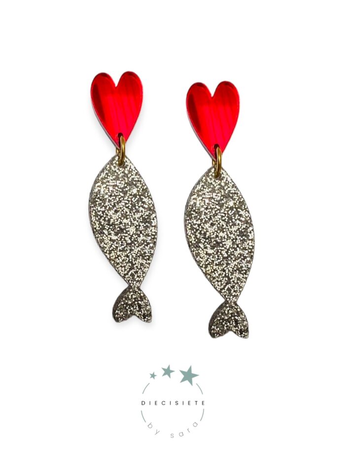 pendientes-pez-glitter-corazon-rojo-diecisiete-by-sara-joyeria-acebo