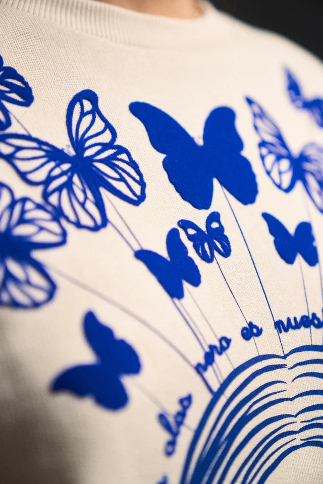 anabellee-sudaderamariposas_055_640x_crop_center anabellee-sudaderamariposas_055_640x_crop_center