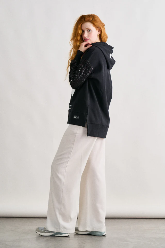 anabel_lee_sudadera_superheroina_121_640x_crop_center anabel_lee_sudadera_superheroina_121_640x_crop_center