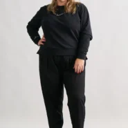 anabellee_sudaderanegra_061_640x_crop_center