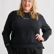 anabellee_sudaderanegra_062_640x_crop_center