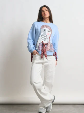 anabellee_sudaderaselfie_075_640x_crop_center