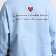 anabellee_sudaderaselfie_080_640x_crop_center