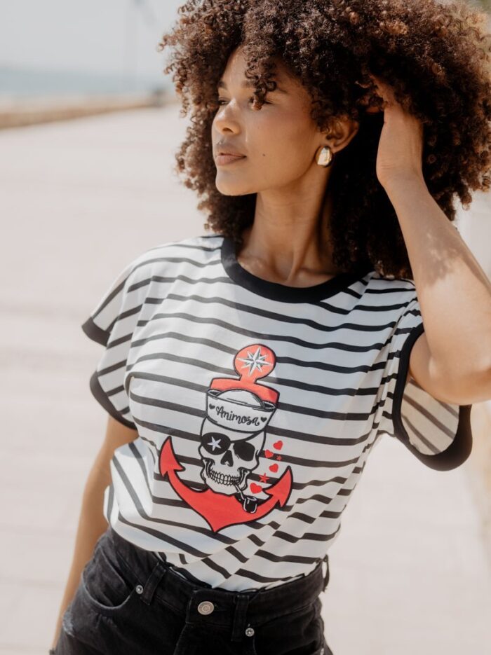 camiseta-ancla-pirata (1)