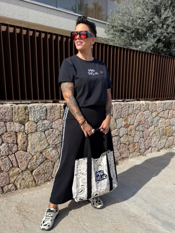 camiseta-mad-logo-lila- (3)