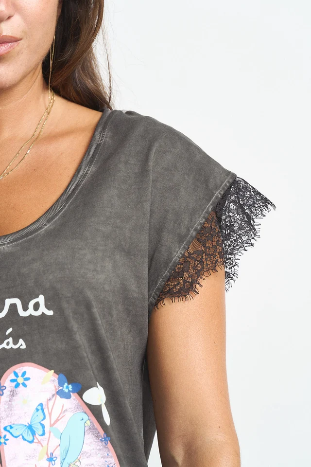 anabellee_camisetagrisencaje_respira_009_640x_crop_center anabellee_camisetagrisencaje_respira_009_640x_crop_center
